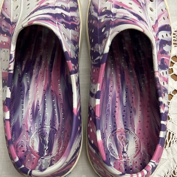 Native Shoes Jefferson Marbled size J5 - Picture 6 of 8